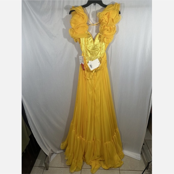 NWT $598‎ Mac Duggal [ 2 ] Ruffle Tiered Cutout Chiffon Gown Sunshin Yellow - Picture 9 of 15